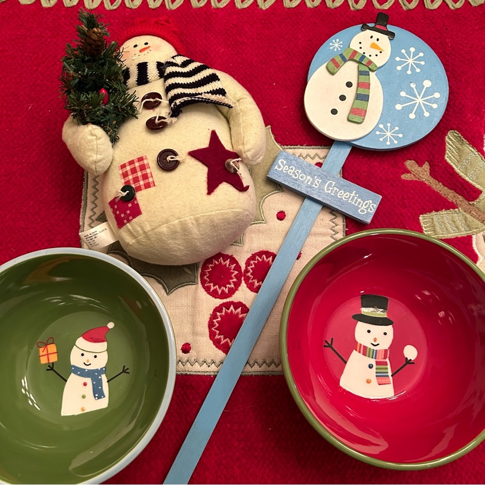 Snowmen Decorative Grouping